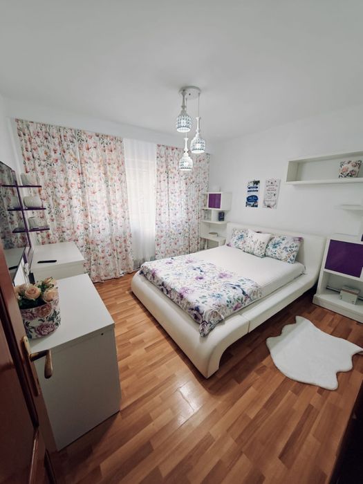 Inchiriez apartament 3 camere