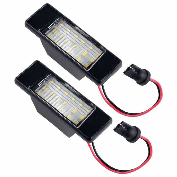Set 2 X Lampi LED Numar Inmatriculare Compatibile Nissan Qashqai, Juke, X-Trail, NV200, Pulsar – OEM 26510-JD00A / 26510-8990A / 26510-3BB0A