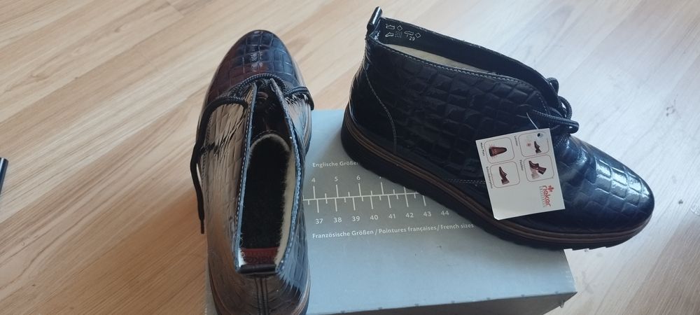 Ботинки для девочки