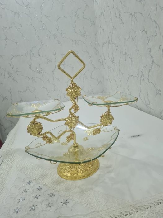 Менажница для орехов и конфетов