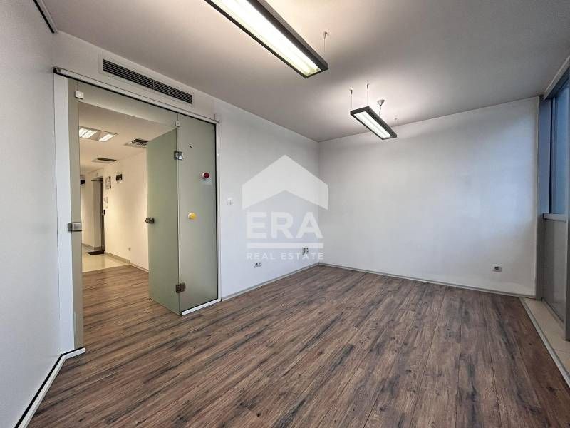 Продава се Офис в София, Манастирски ливади - 176 кв.м за 1932 €/кв.м - Снимка #5