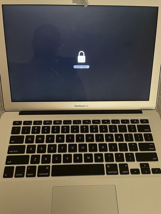 Reparații laptop/ macbook la nivel hardware(de placa bază)/deparolare