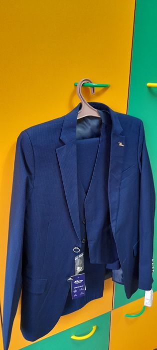 Школьный костюм.