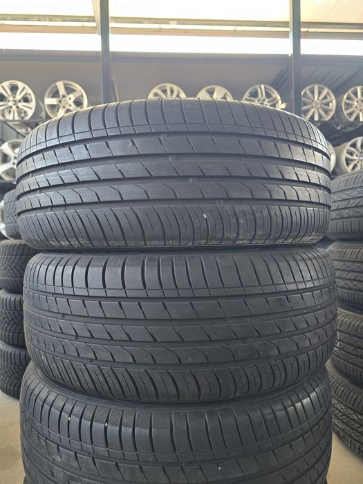 4 Броя 215/55/17 Nexen 2x6,7mm 2x6mm