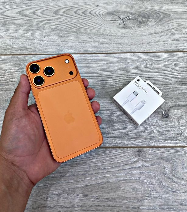 iPhone XR/256GB в корпусе Айфон 17 PRO