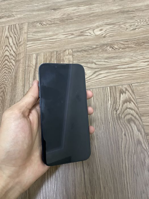Продам айфон|Apple 13