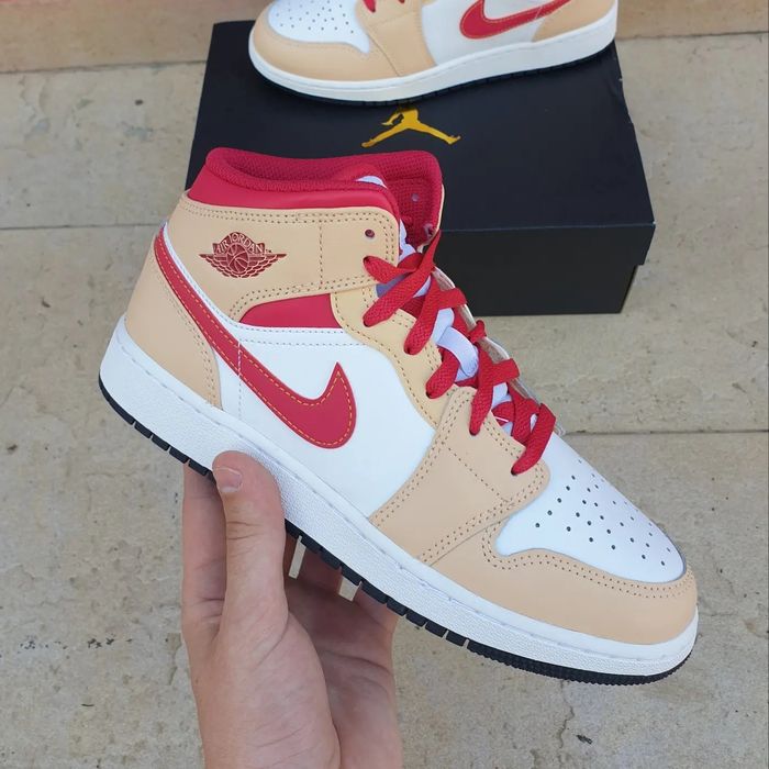 Jordan 1 mid Beige Red GS
