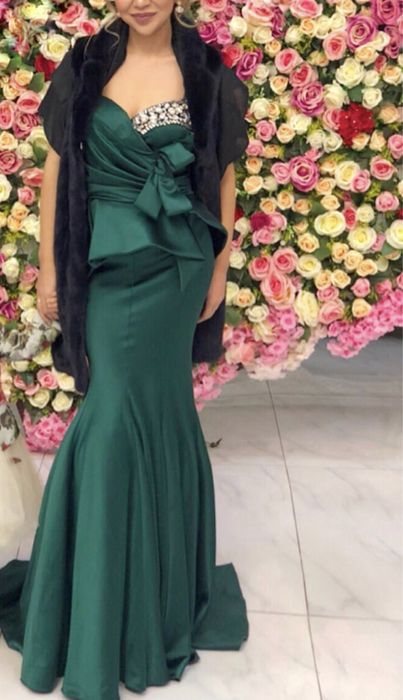 Вечернее платье