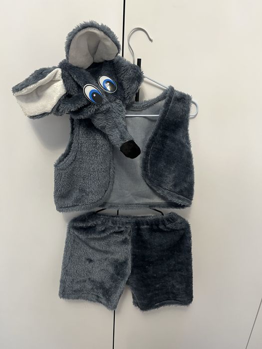 Продам новогодние костюмы