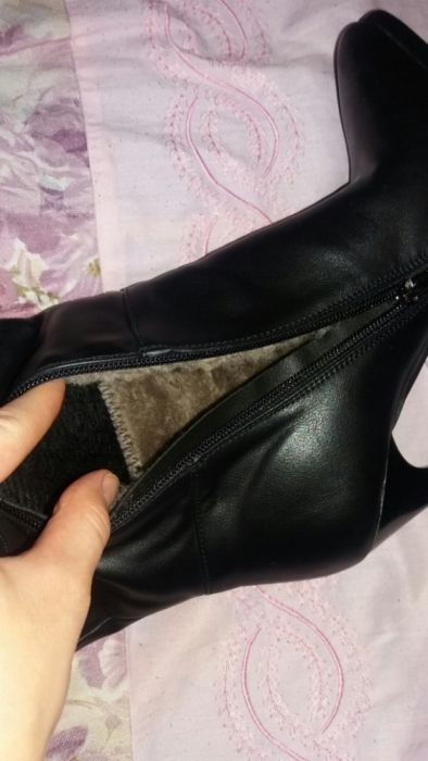 Продам новые сапожки.