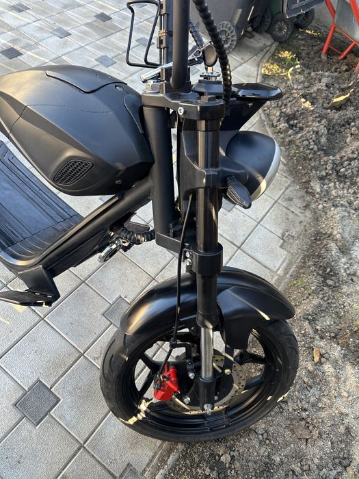 Scooter electric 2025 Carte CIV asigurare/itp 2 baterii