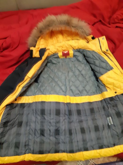 Продам детский пуховик