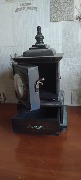 Продам Часы за 10000тг. Район Бурова