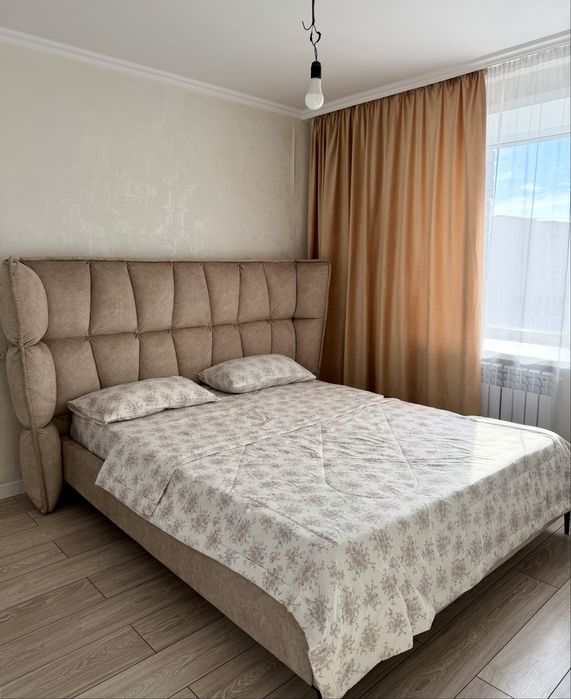 Продам 2х спальнюю кровать 180*200