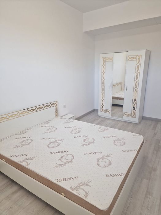 Pat + saltea aproape noi / mobila bucatarie cu ghiuveta excelente