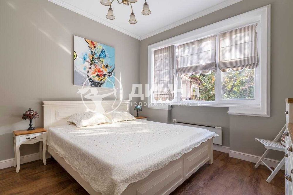 Продава се Двустаен апартамент в Пловдив, Център - 55 кв.м за 2891 €/кв.м - Снимка #3