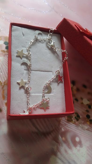 12 различни модели! Нова, красива сребърна гривна. В кутия за подарък.