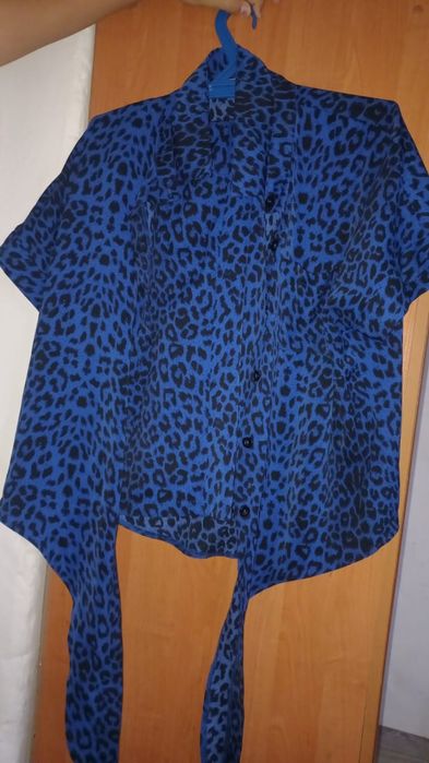 Продам кастьюм двойка