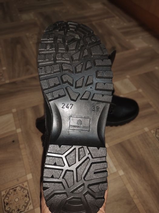 Продам берцы хорошего качества