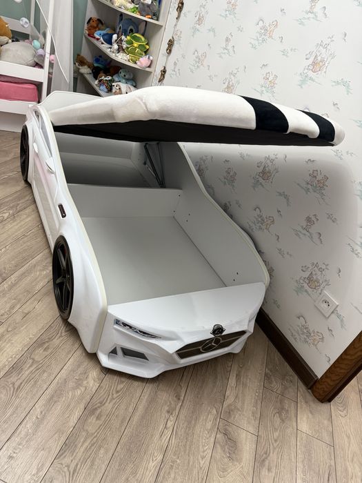 Кровать детская Машинка