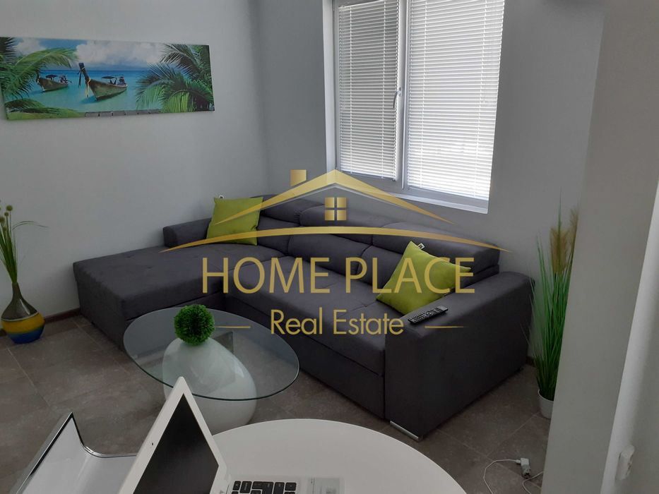 Дава се под наем Тристаен апартамент в Варна, Център - 80 кв.м за 918 € - Снимка #2