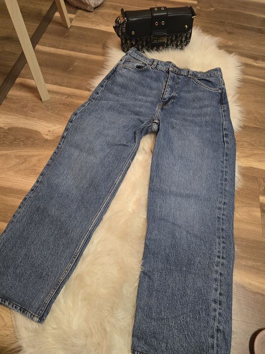 Изчистени , по-тъмни дънки