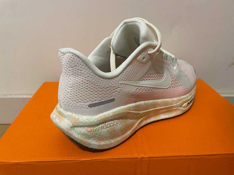 Нови дамски маратонки с кутия Nike Air Zoom Pegasus 41 Sail Crimson Tint  размер 38