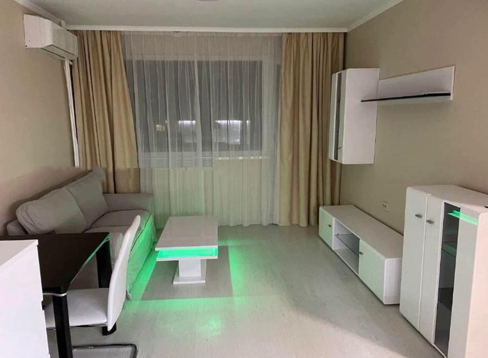 Дава се под наем Двустаен апартамент в София, Стрелбище - 50 кв.м за 670 € - Снимка #1