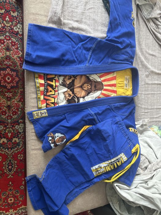 Продам кимоно в идеальном состоянии