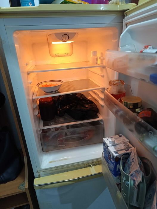 Продам холодильник