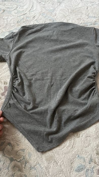 футболка серая,укороченная