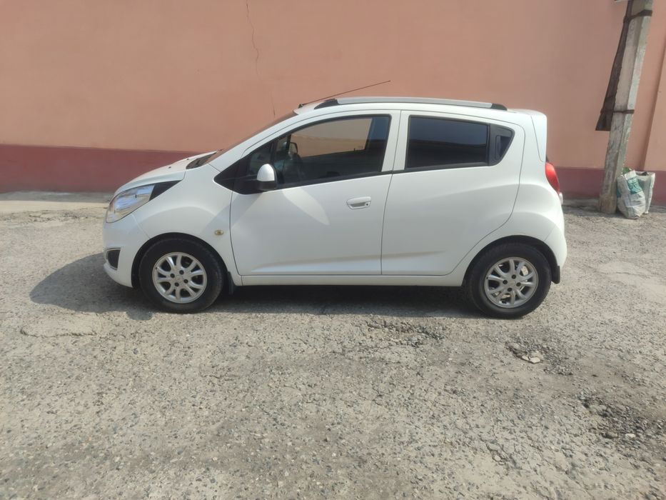 Spark  2013 Aftamat Toshkent mator-karobka 4pazitsiya  223ming yurgan