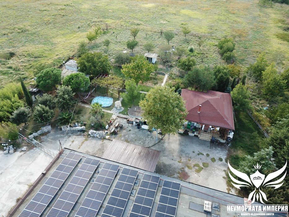 Продавам складова база, къща с постройки и парцел 7700кв в Асеновград