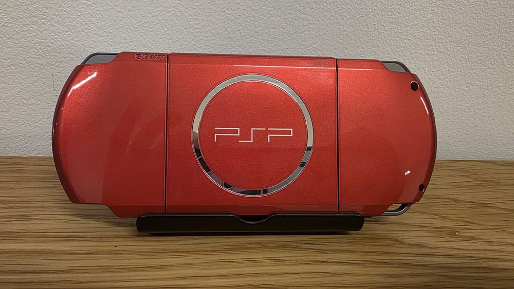 Sony PSP 3000, Modat, 550 jocuri, 9 în 1,  gata de joacăony