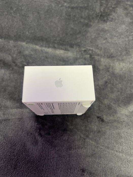 Vând AirPods Pro 3 originale, în stare impecabilă,