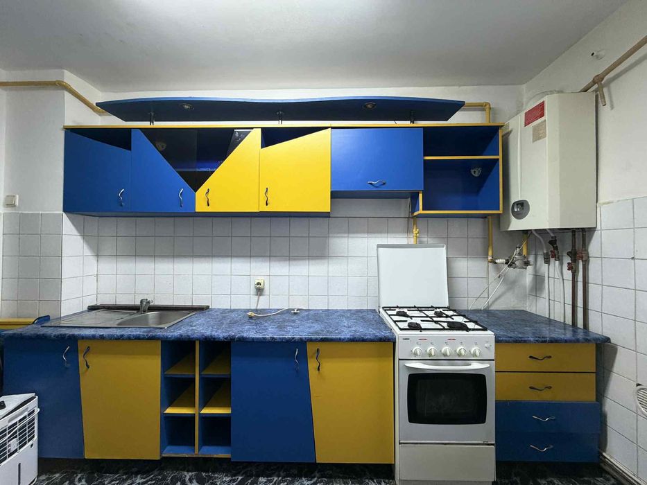 Mobilă și dulapuri