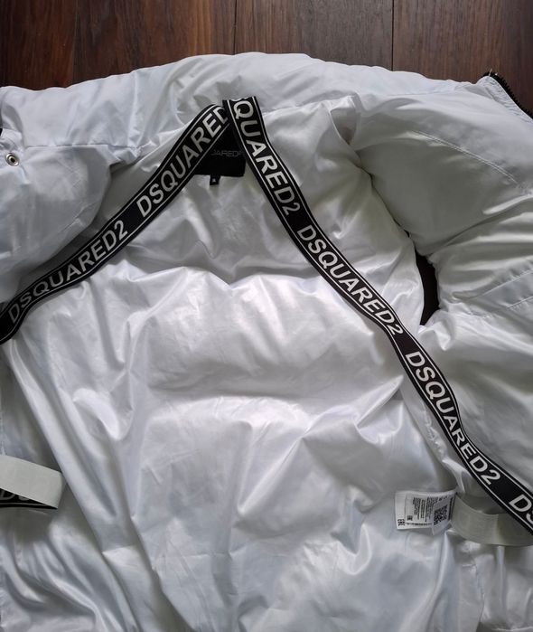 елек "DSQARED2" бял с пух