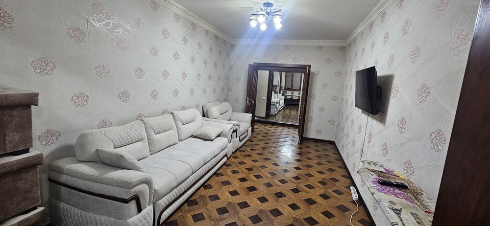 Массив Панельный 15 суткани олдида 4*2*4 хамма нарсаси бор