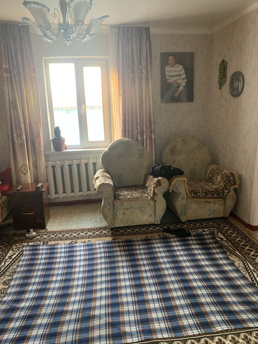 Продается дом с земнльным участком