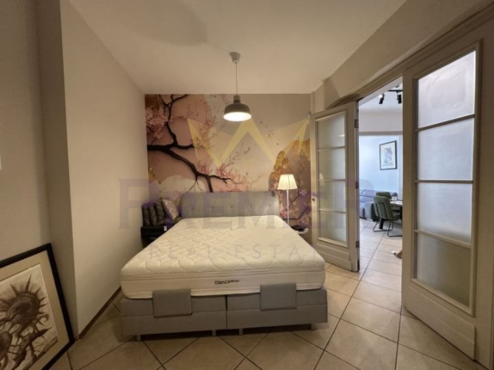 Продава се Четиристаен апартамент в София, Център - 117 кв.м за 4860 €/кв.м - Снимка #11