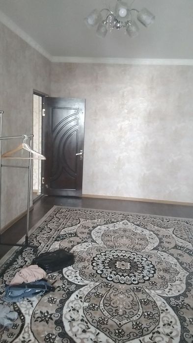 Собственник. Продам свою 2 ком кв . Янгиюль. Отличное место  в доль до