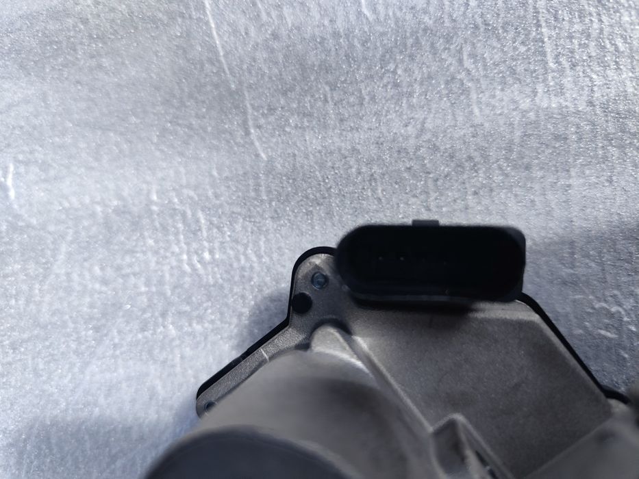 Дроселова клапа за 1.9 tdi код: BLS VW, SEAT, AUDI