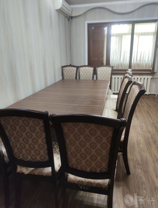 Продается стол со стульями 10