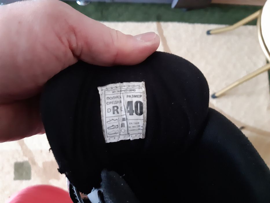 Продам спортивные коньки