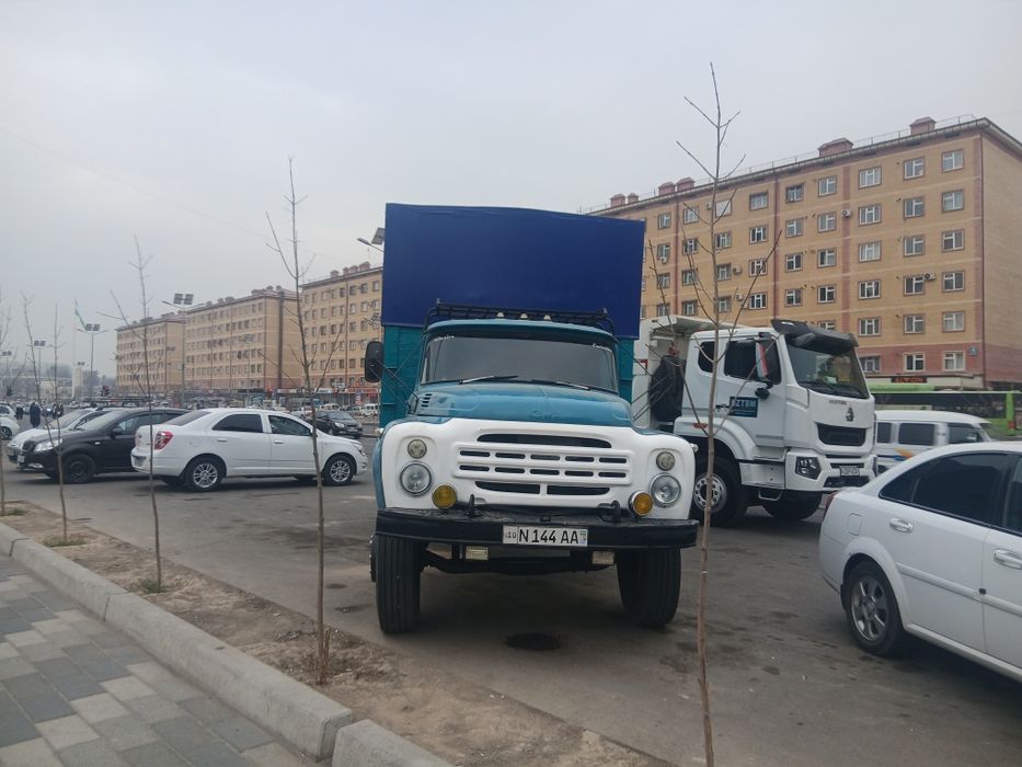 Zil 130 g sotiladi