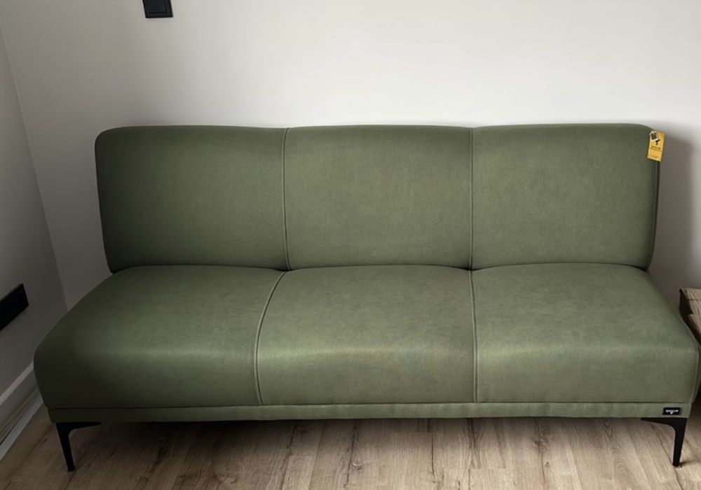 Продам диван в хорошем состоянии