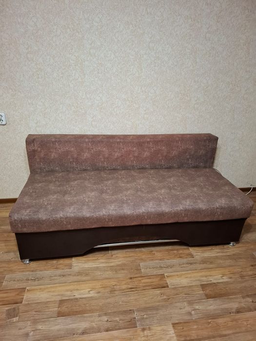 Диван тахта в хорошем состоянии