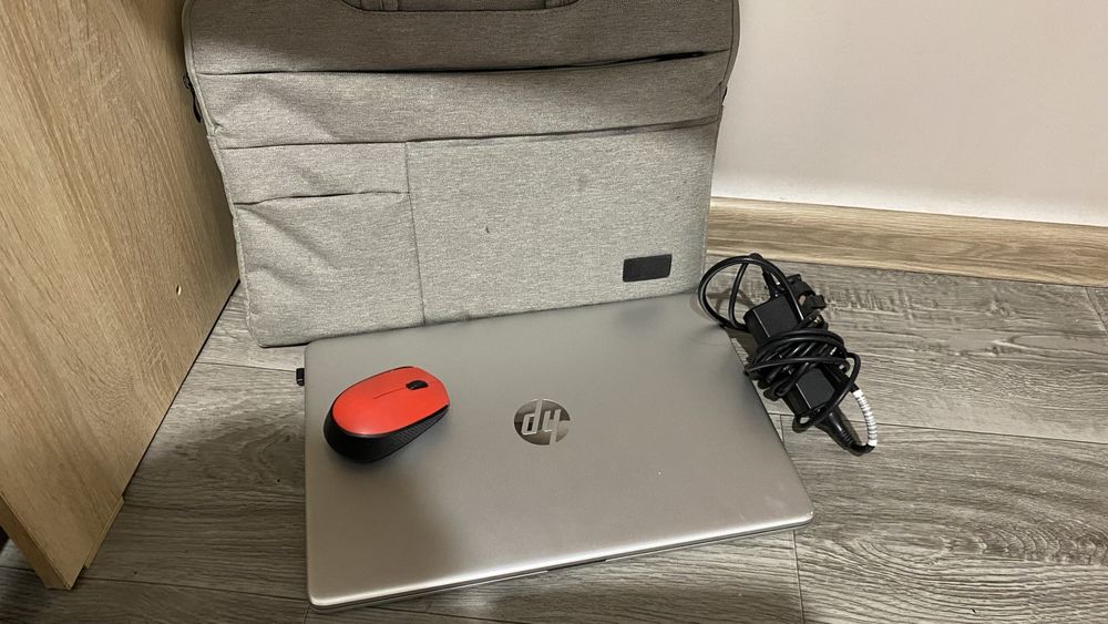 продаем ноутбук новый