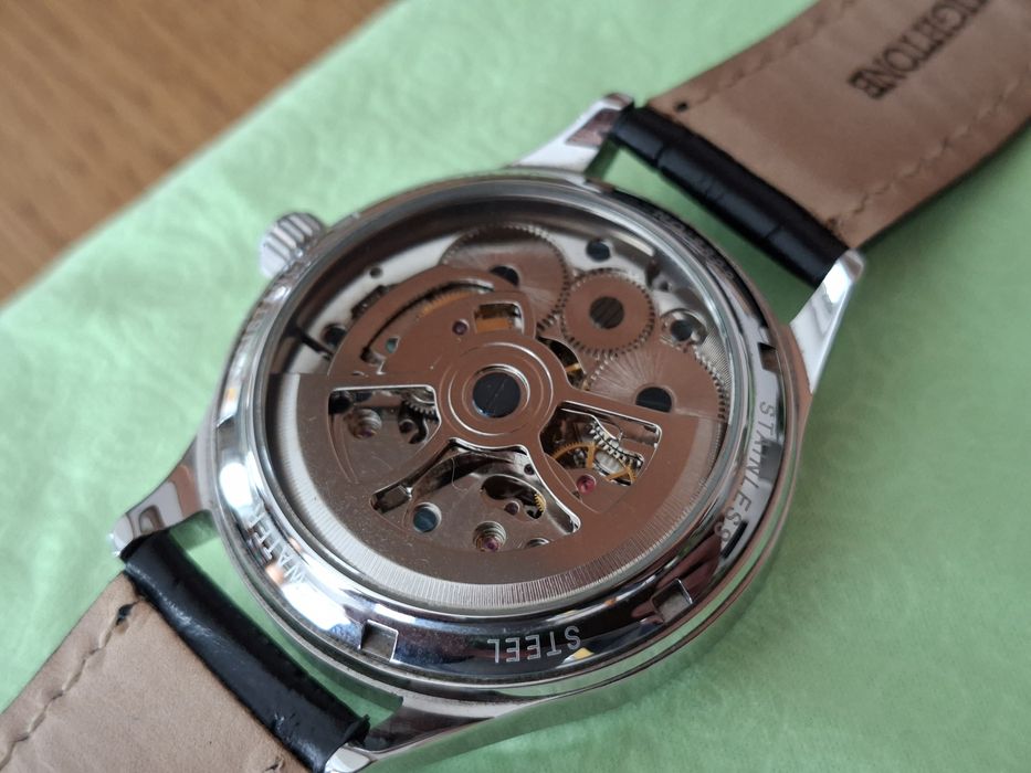 ЧИСТО НОВ ! Мъжки механичен / автоматичен часовник "Ailang"