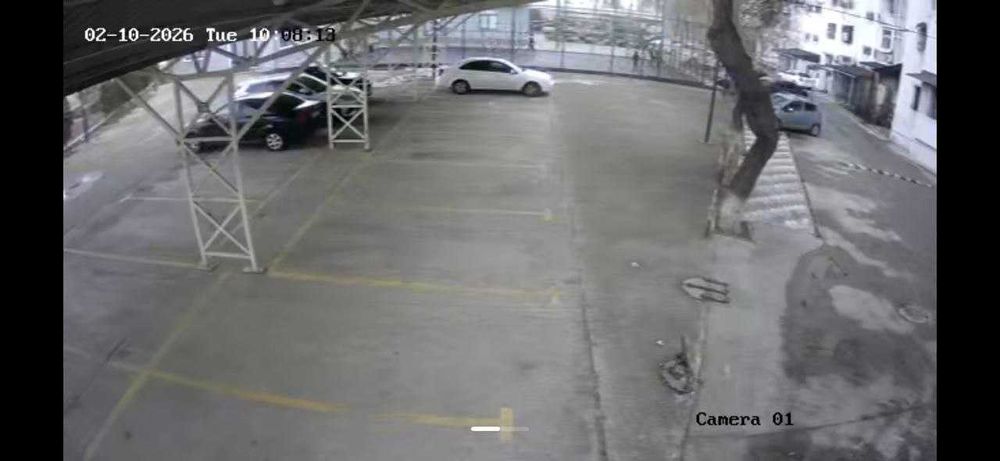 Tinchlik metrosi yonida 2 xonali 1 etajda joylashgan kvartira sotiladi